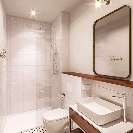 Bergo & Hotell 5*