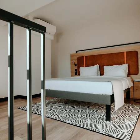 Hotel Bergo & 5*