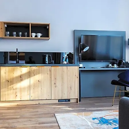 Bergo & Шклярска-Поремба
